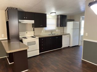 216 Skyline Dr, Fayetteville, GA
