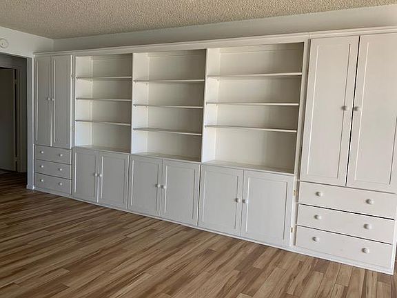 Built-in cabinets and bookshelves in Living/Family room