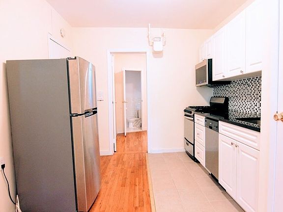 2nd image of 423 W 45th St APT 5FE