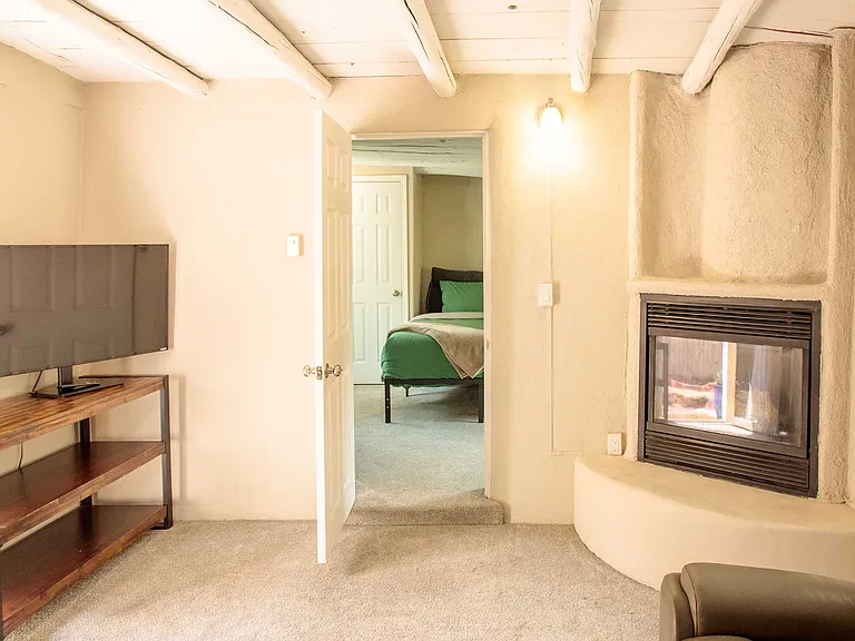 149 Candelario St #B — Photo 4