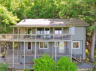 130 Lukes Still Rd, Franklin, NC 28734