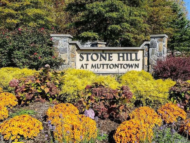 1st image of 73 Stone Hill Dr