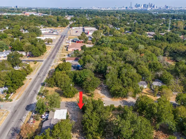 2706 Prosperity Ave, Dallas, TX 75216