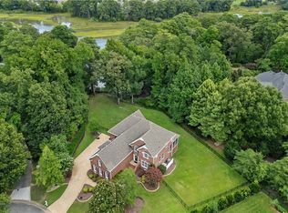 5266 River Club Dr, Suffolk, VA 23435