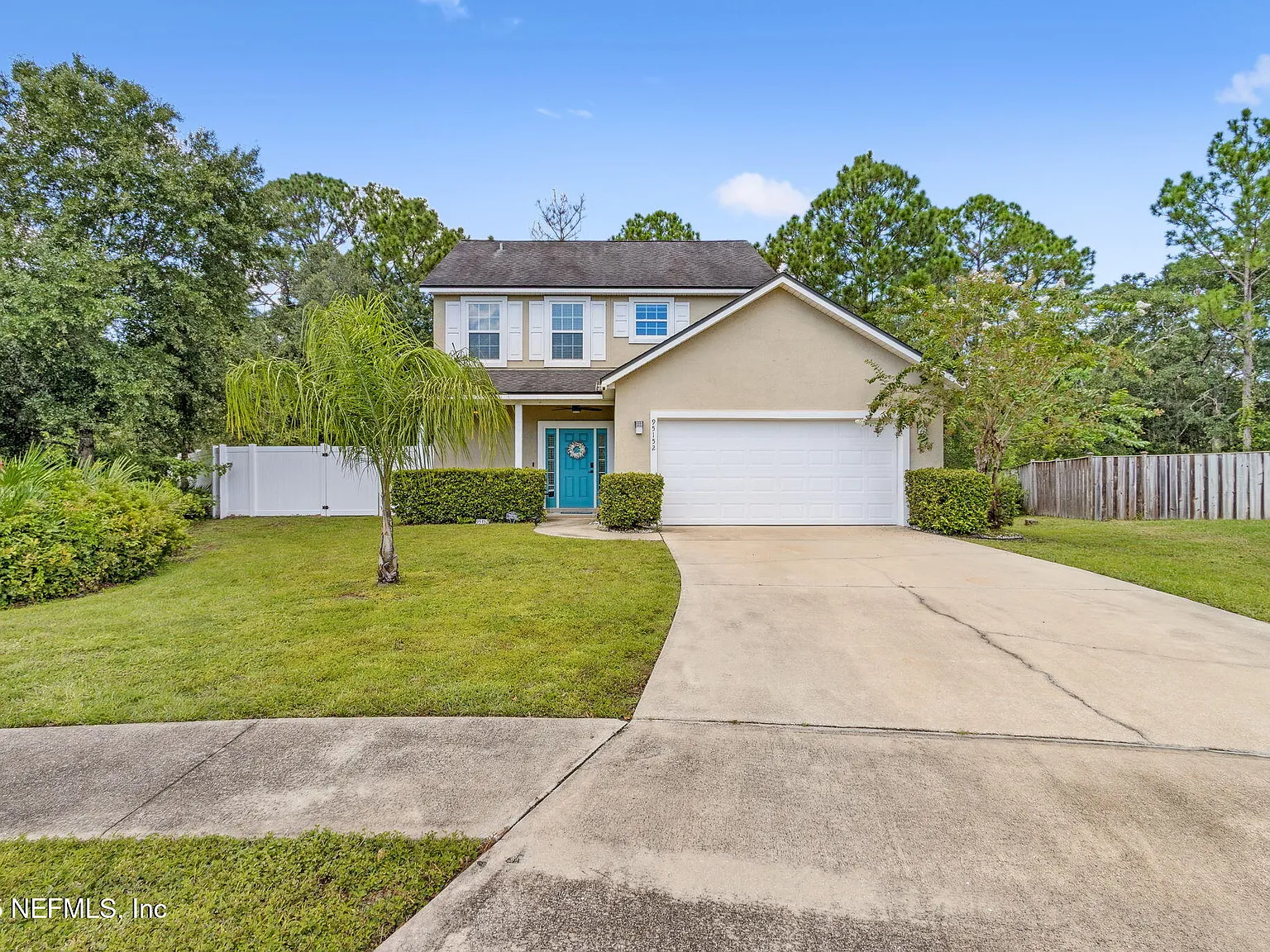 3 bed, 2.5 bath, 1576 sqft, $2,600 — Photo 2