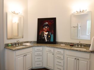 3959 Rochelle Dr, Dallas, TX 75220