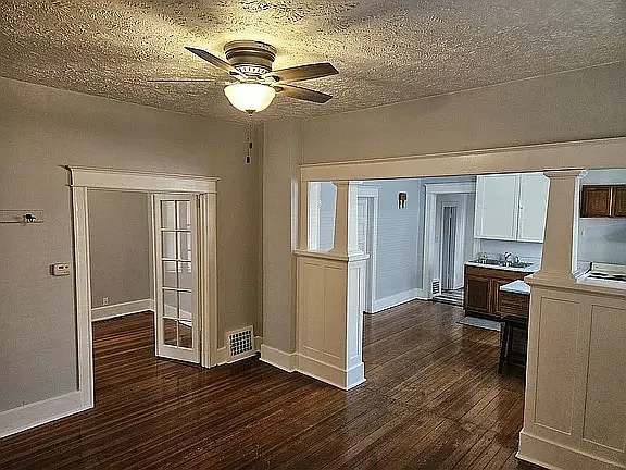 1027 Charleston St — Photo 19