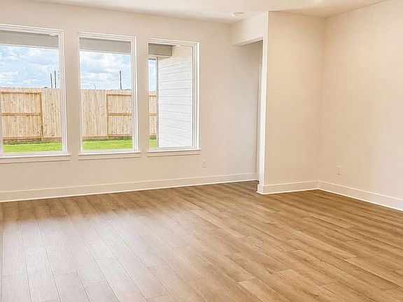 2nd image of 29422 Meadowcreek Hill Dr
