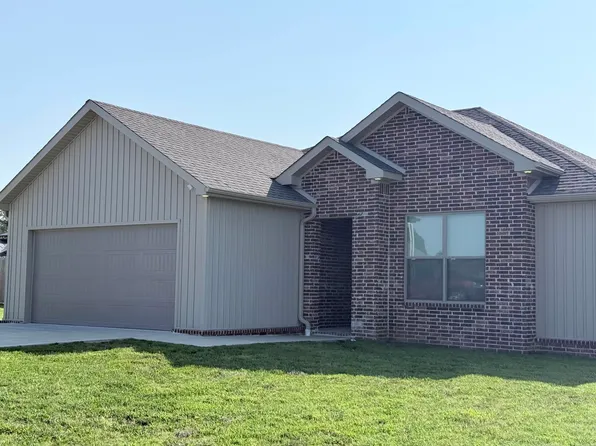 131 Granny Jean Ln, Paragould, AR 72450