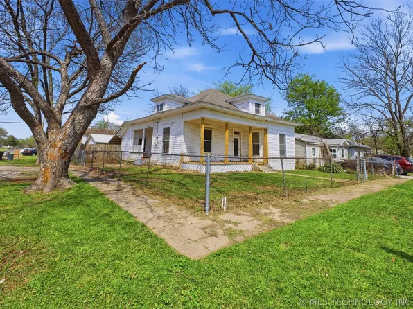 630 W 8th St, Ada, OK 74820