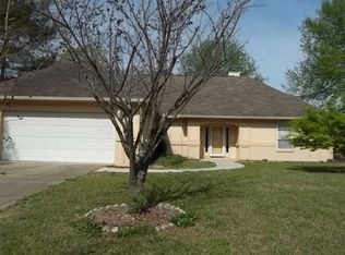 409 Hickory Gln, Centerville, GA 31028