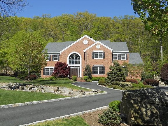 Custom driveway with  pavers