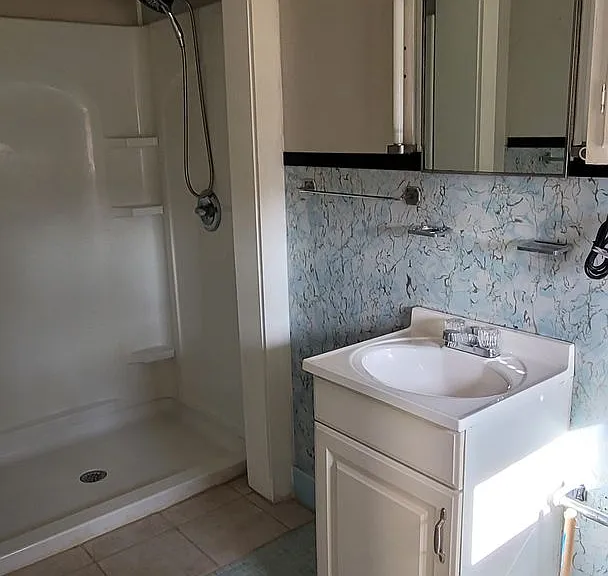 206 Columbia Ave — Photo 8