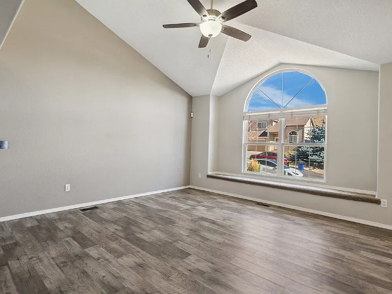 7430 Julynn Rd — Photo 5