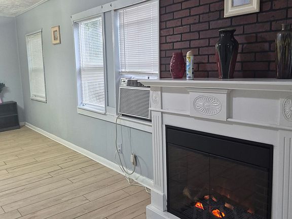 5th image of 35 Phillips St
