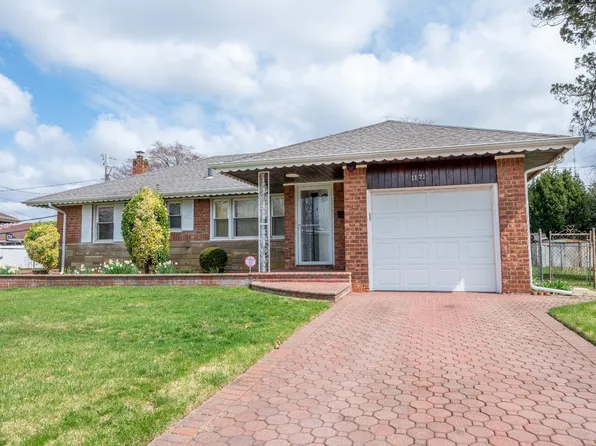 1171 Village Ave, Baldwin, NY 11510