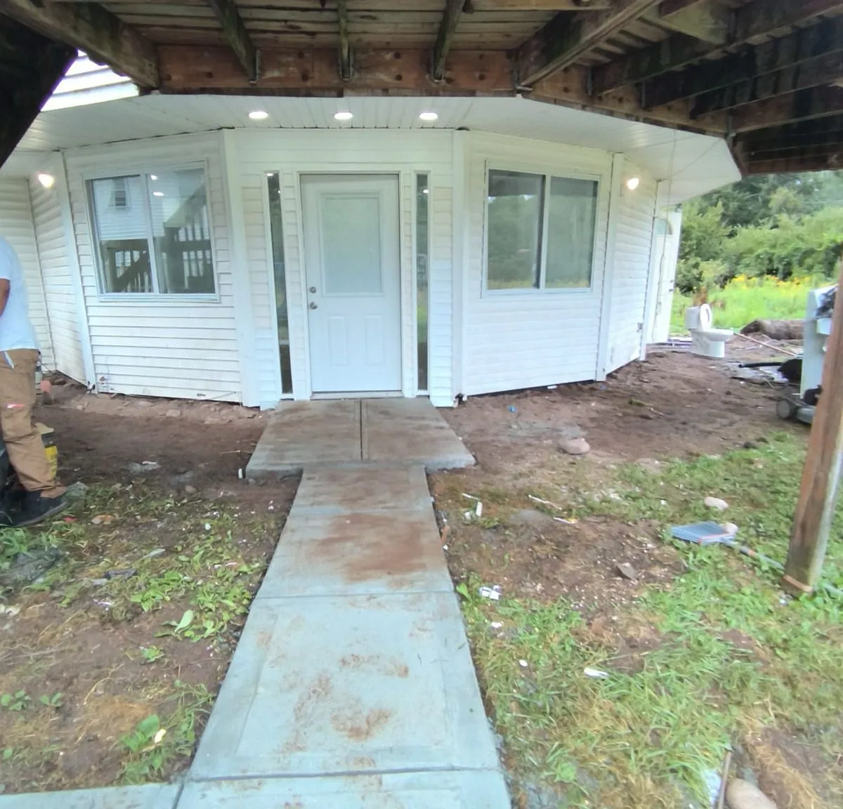 2 bed, $1,300 — Photo 4