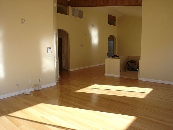 hardwood floor install 1