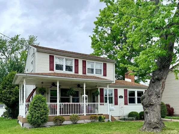 2647 Burning Tree Rd, Pennsauken, NJ 08109