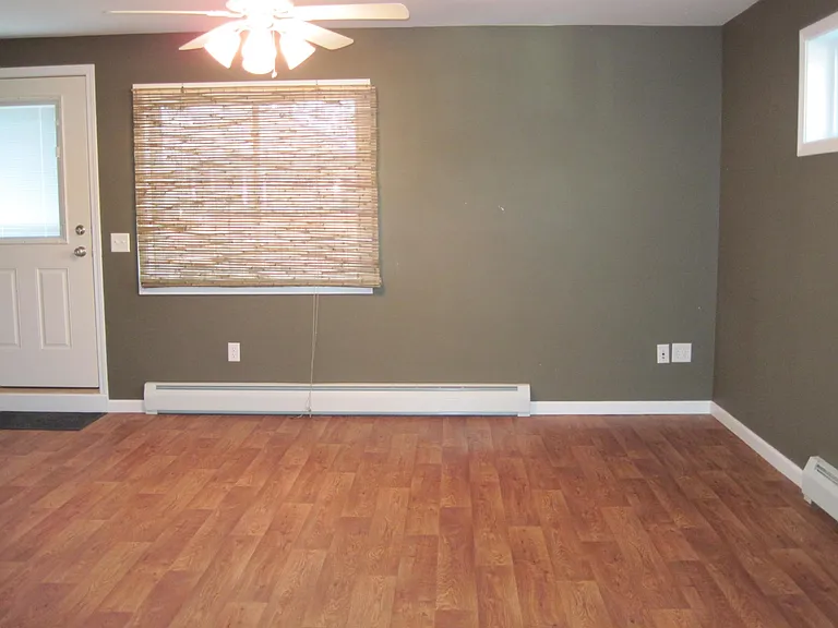 322 N Titus Ave — Photo 5