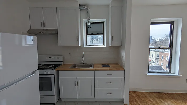 Rented by Coldwell Banker American Homes | media 3