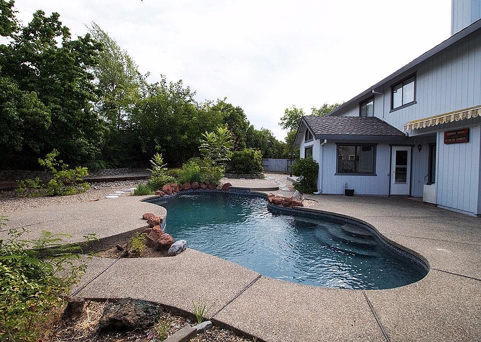 1st image of 1457 Dorchester Dr
