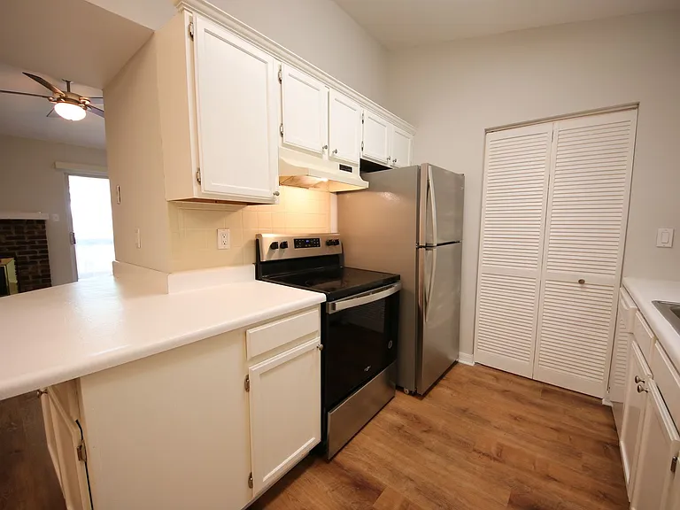 2337 Sandalwood Creek Ct #D — Photo 7