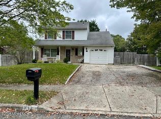 17 Bristlecone Drive, Howell, NJ 07731