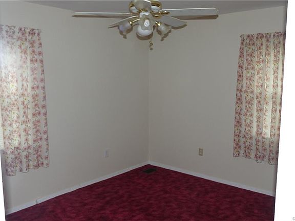 5th image of 891 Omard Dr