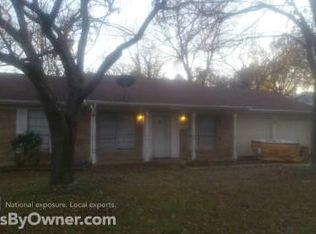 7432 Madeira Dr, Fort Worth, TX 76112