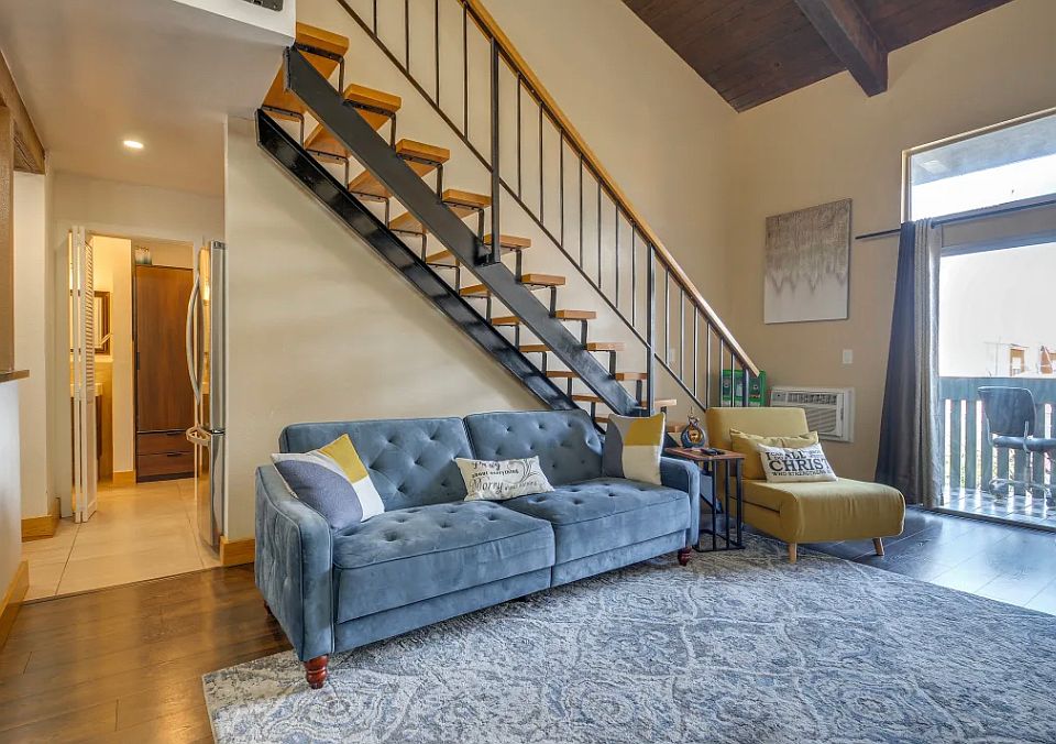 1st image of 550 W Regent St APT 302