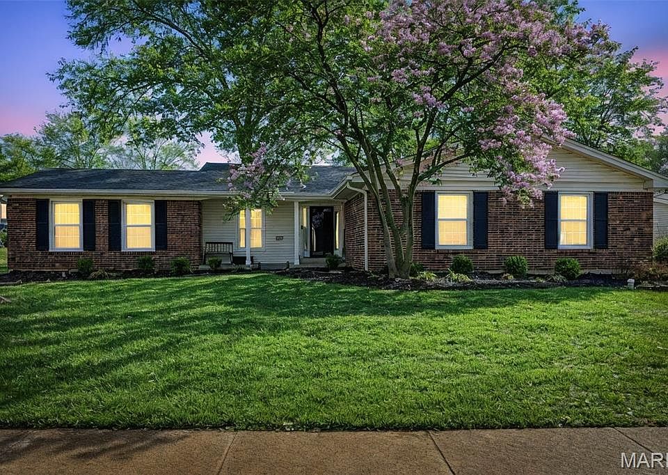909 Dutch Mill Dr, Ballwin, MO 63011 | Zillow