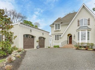 35 Hubbard Ave, Red Bank, NJ 07701