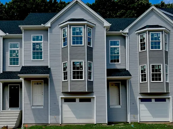 13 Summer Brook Way, Seymour, CT 06483