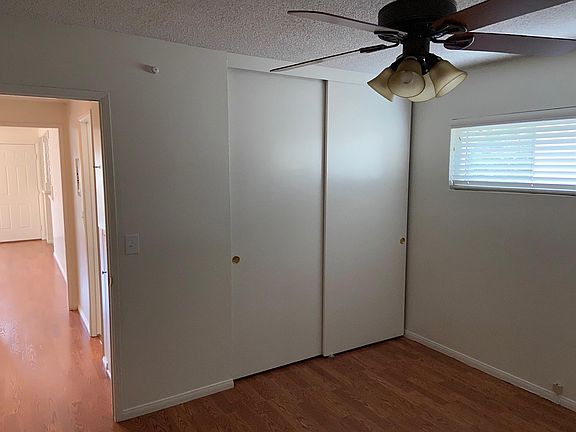 5th image of 553 E Lemon Ave