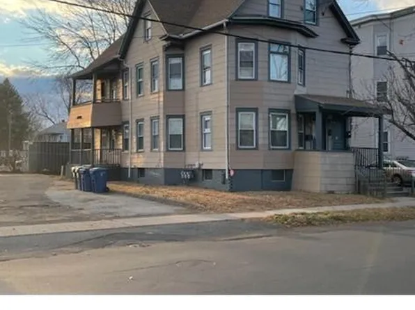 18 Elmdale St #3, West Springfield, MA 01089