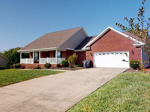 2nd image of 2606 Plantation Dr