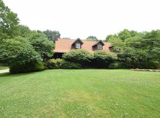 7783 Memory Ln, Canfield, OH 44406