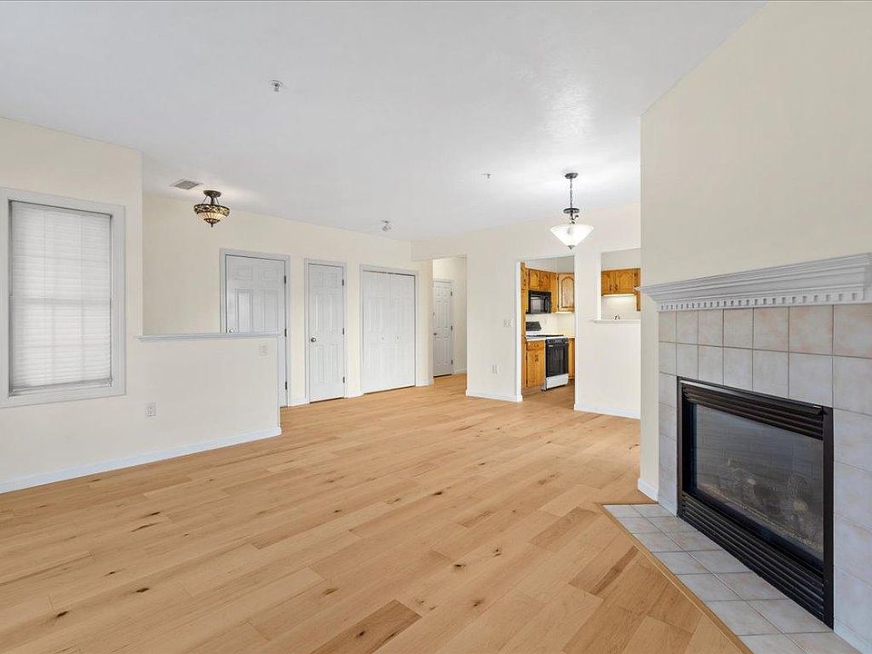 1st image of 85 Village Dr #85