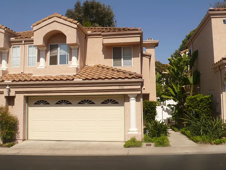1361 Serena Cir #1 — Photo 2