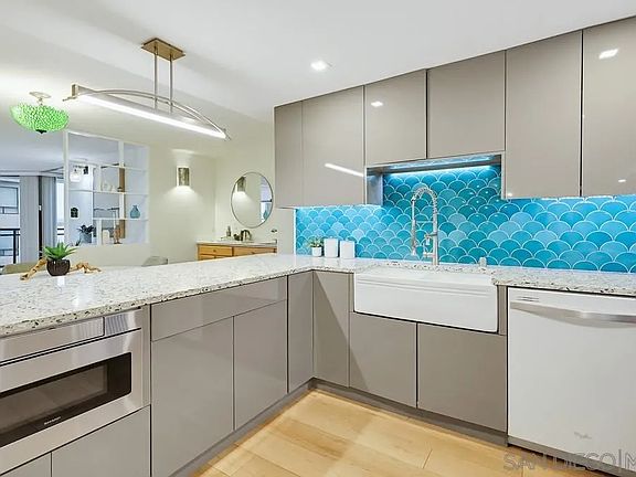 4th image of 3916 Riviera Dr Unit 504