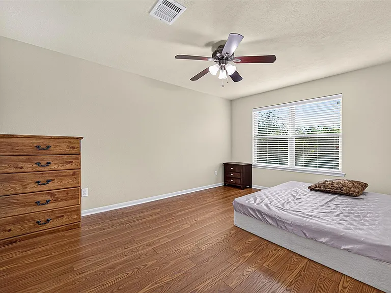 9106 Fuqua Breeze Dr — Photo 37