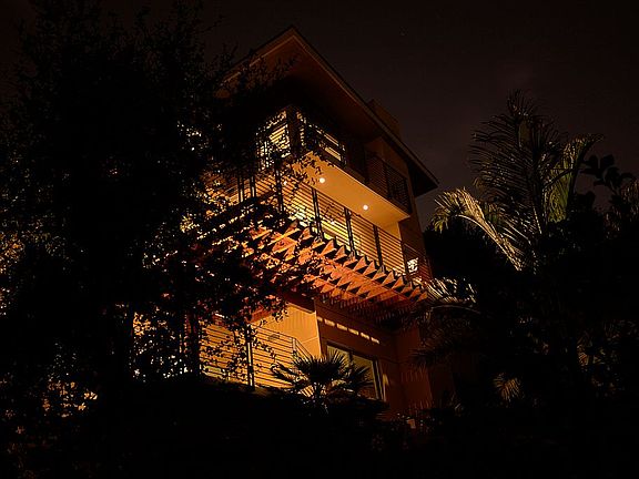 3rd image of 4825 Nob Hill Dr