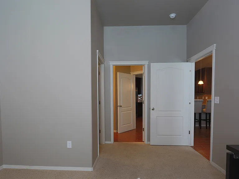 Bella Estancias Apartment Homes — Photo 24