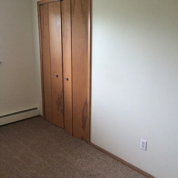 Kingston Place Apartments — Photo 43