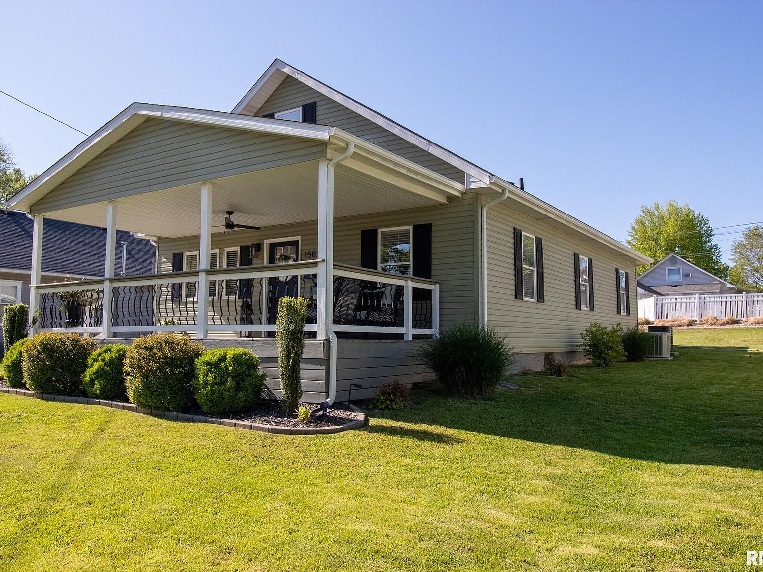 1503 E Elm St, West Frankfort, IL 62896 Zillow