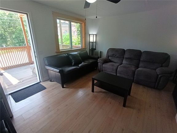 5th image of 210 N 4th St