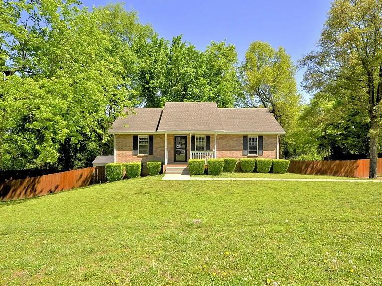 3253 N Senseney Cir — Photo 1