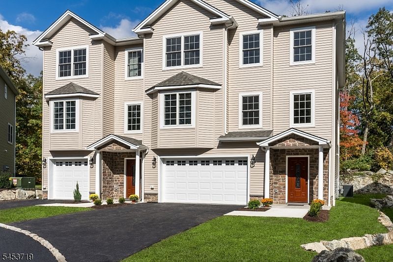 1st image of 5 Stanley Way #5
