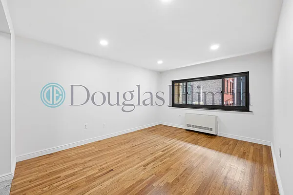 Rented by Douglas Elliman | media 16